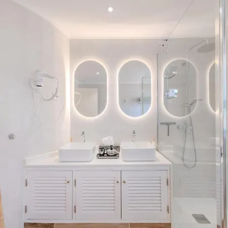 5 Star Luxury Sevenpines With Large Balcony And 3 Communal Pool