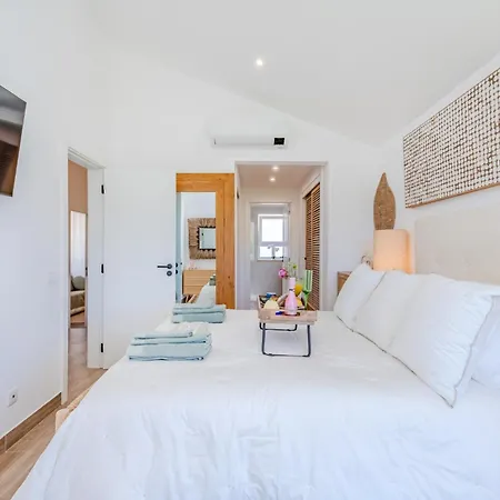 5 Star Luxury Sevenpines With Large Balcony And 3 Communal Pool