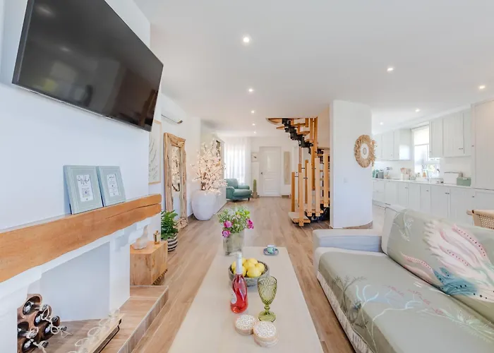 5 Star Luxury Sevenpines With Large Balcony And 3 Communal Pool * Картейра