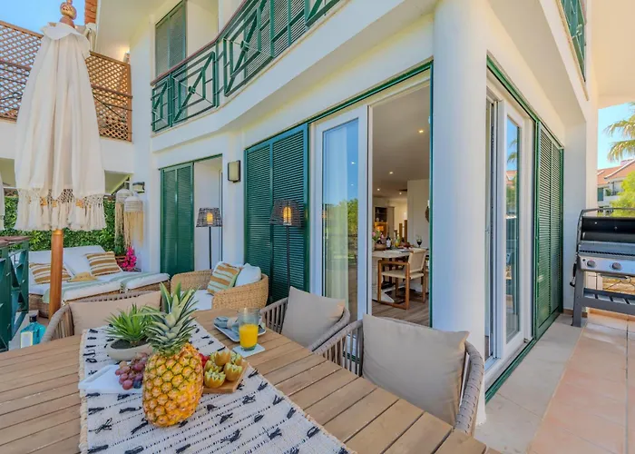 5 Star Luxury Sevenpines With Large Balcony And 3 Communal Pool Апартаменты Картейра